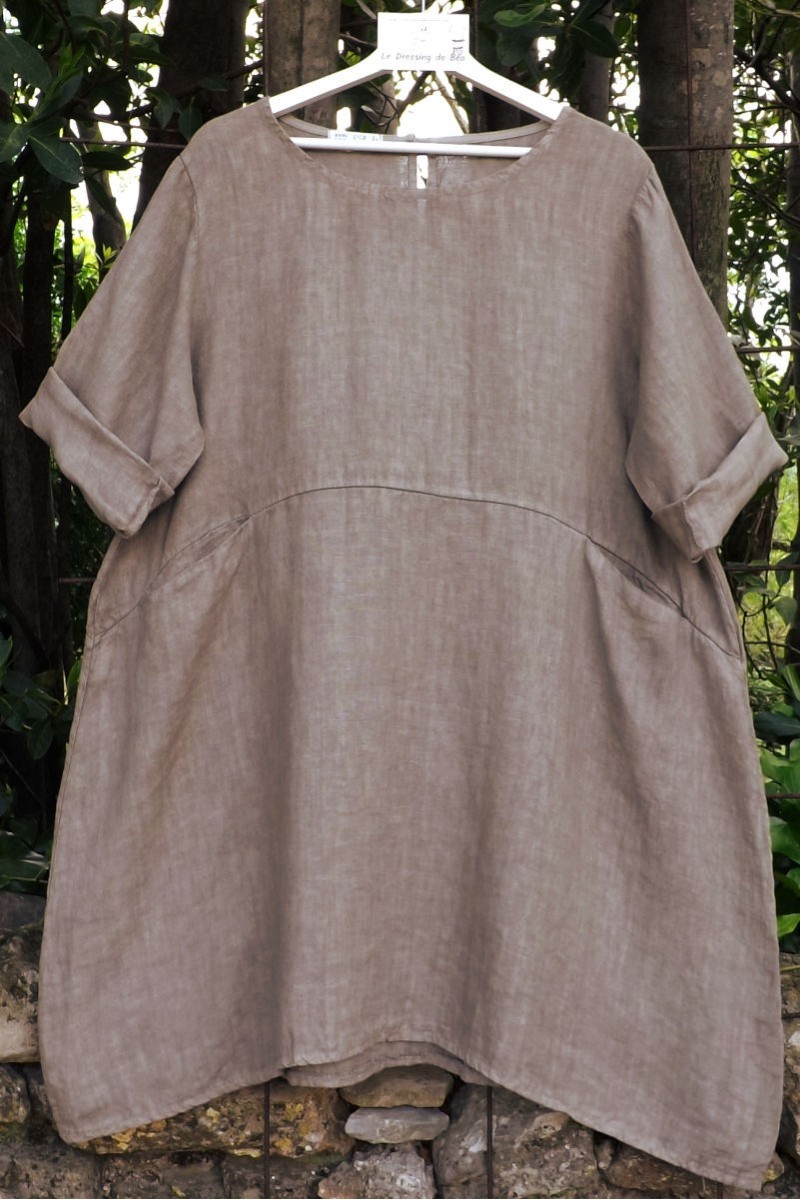 Tunique Emma taupe. Tunique Emma taupe.