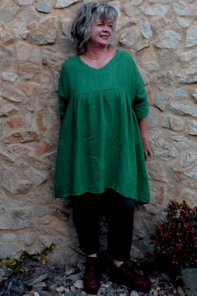 Tunique lin pour femme grande taille de couleur vert basilic.
