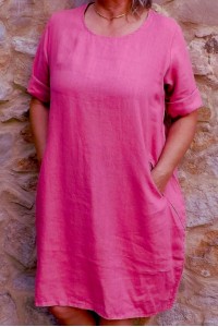 Robe en lin rose grande taille avec poches – Légèreté et confort chic
