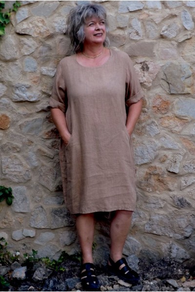 Robe Eva en lin avec deux poches pratiques