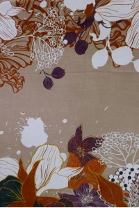 Foulard en coton et viscose multicolore | Touche de beige élégante