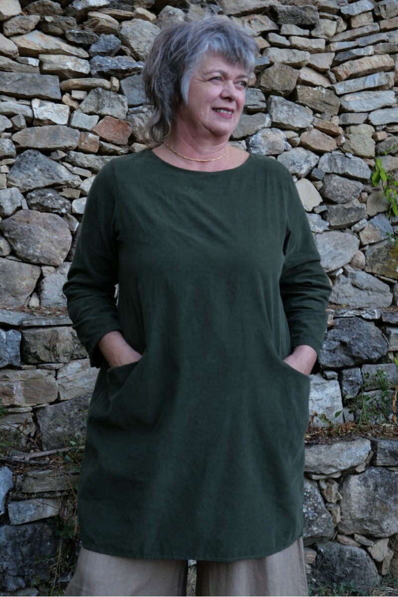 Tunique ou robe courte en velours de coton Mathilde kaki Tunique ou robe courte en velours de coton Mathilde kaki