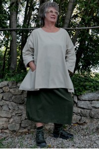 Jupe Grande Taille en Velours – Confort, Élégance & Poches pratiques