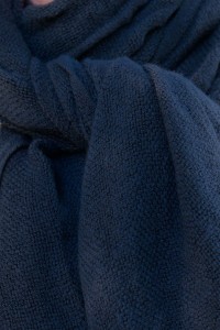 Écharpe en Laine mixte bleu marine – Douceur et Chaleur pour l’Hiver