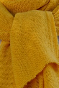 Écharpe en Laine mixte soleil – Douceur et Chaleur pour l’Hiver
