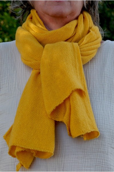 Écharpe en Laine mixte soleil – Douceur et Chaleur pour l’Hiver