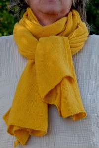 Écharpe en Laine mixte soleil – Douceur et Chaleur pour l’Hiver