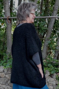 Pull over size grande taille femme col V – Mélange laine et angora