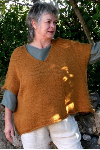 Pull over size femme sans manche, col V– chaud, confortable & laine.