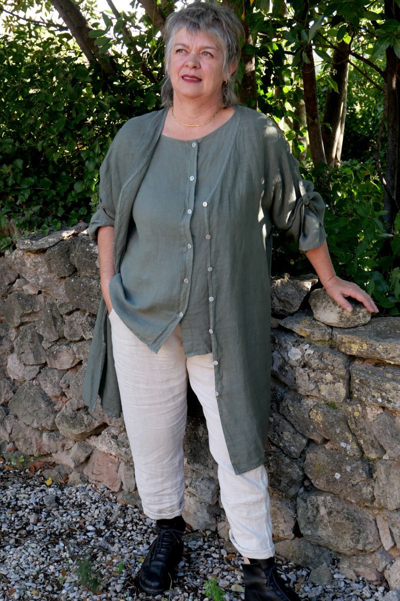 Veste lin Céleste Kaki et Top lin réversible Aristide Kaki