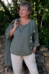 Top lin réversible femme kaki – Léger, pratique, naturel & élégant