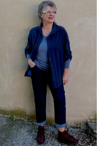 Chemise over size Velours Ambre Bleu marine et Pull fin Louison Bleu gris