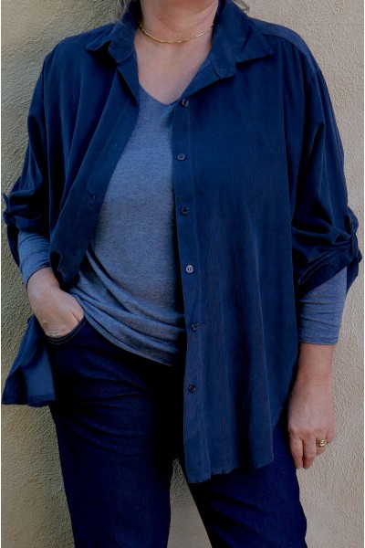 Pull fin femme col V en Laine et angora bleu gris. Léger, doux & chaud