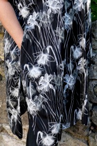 Robe/Tunique Grande Taille Over size en Coton – Fleurs Noir & Blanc