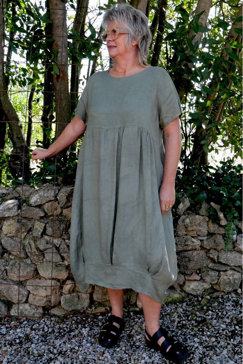 Robe lin Leandrine Kaki