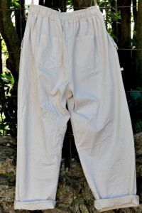 Pantalon femme grande taille – taille élastique, poches et cordon.