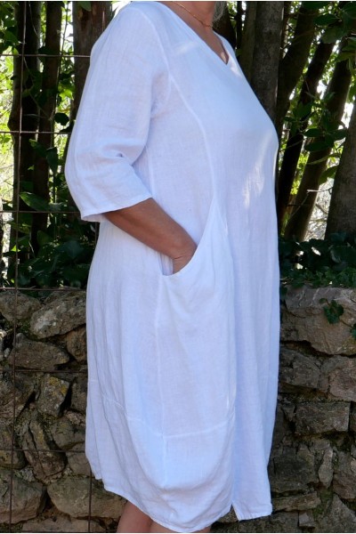 Robe en lin blanche femme grande taille – robe lin, col V, manches.