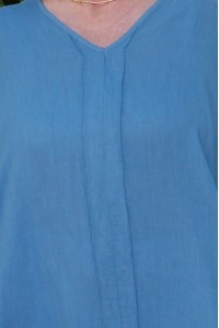 Robe en lin bleu femme grande taille jusqu’au 54 – col V devant et dos