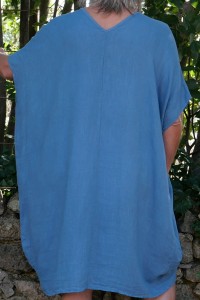 Robe en lin bleu femme grande taille jusqu’au 54 – col V devant et dos
