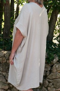 Robe lin beige femme grande taille jusqu’au 54 – col V devant et dos