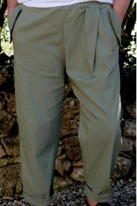 Pantalon kaki grande taille femme confortable à ceinture élastiqué