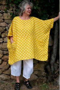 Tunique lin oversize jaune à pois - grande taille femme - confortable