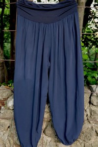 Pantalon idéal pour l'été, viscose & taille élastiquée
