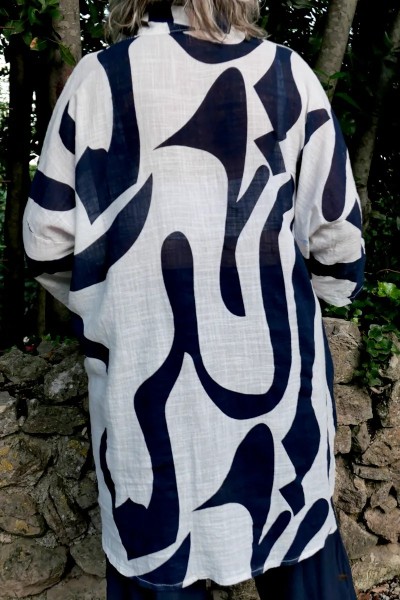 Chemise idéale pour l'été, coupe droite over size