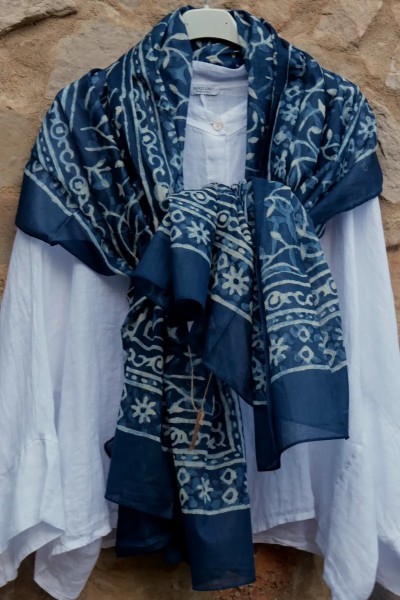 Foulard coton Océan fond bleu marine