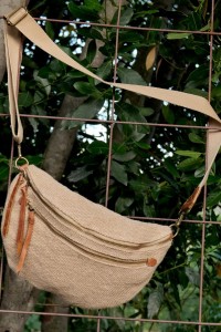 Sac toile de jute, couleur lin naturel, pratique, réglable, détail cuir