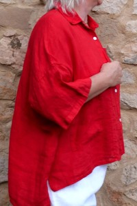 Chemise lin asymétrique et élégante rouge