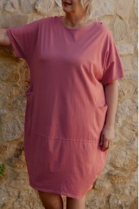 Robe femme grande taille, col rond, poches pratiques et manches courtes