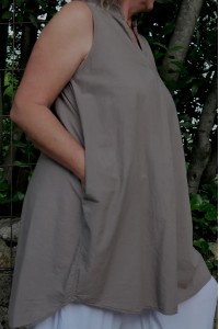 Robe coton femme grande taille, sans manche, poches pratiques, col V féminin avec pince