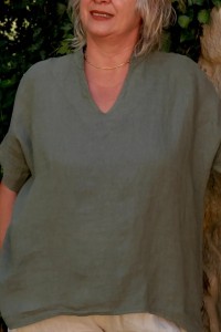 Haut lin léger, col V féminin