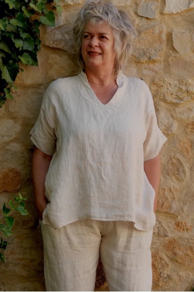 Top lin femme, col V féminin, coupe pensée pour femmes grande taille