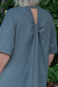 Robe femme grande taille, dos col V original et élégant