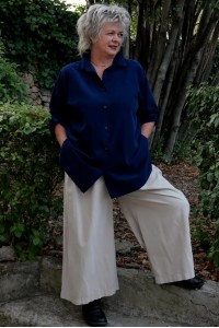 Pantalon large velours de coton beige mode femme grande taille, ample