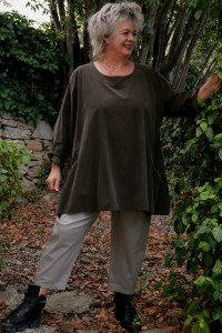 Top velours de coton Marceau chocolat & Pantalon coton Valéry taupe